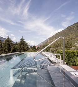 Spa-Hotel Südtirol, Naturns – Thermalwasser im Feldhof