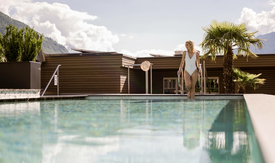 Hotel mit Pool Südtirol ✔ Wellness ✔ Wasserwelten ✔ Spa